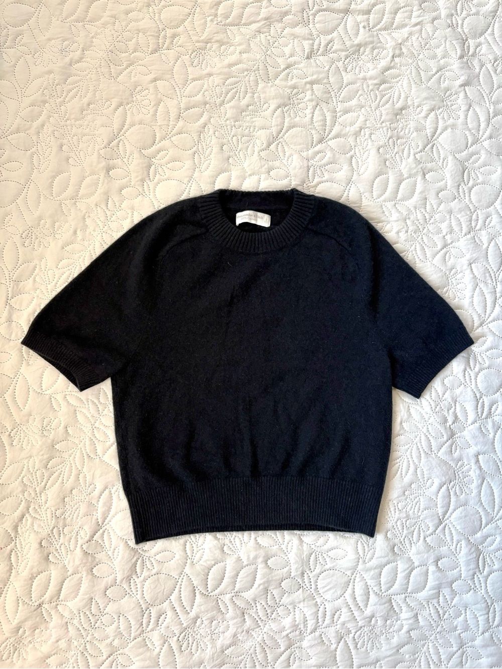 Abercrombie & Fitch 100% Cashmere Black Crew Neck Short Sleeve Sweater S